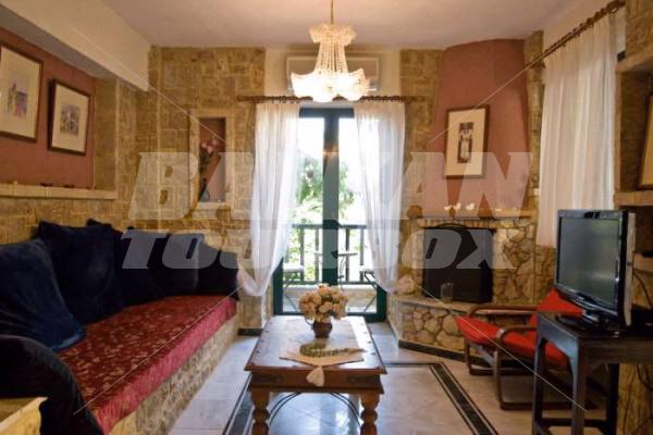 почивка в Maria Elena Villas - Akti Elea