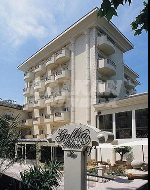 почивка в  Gallia Palace