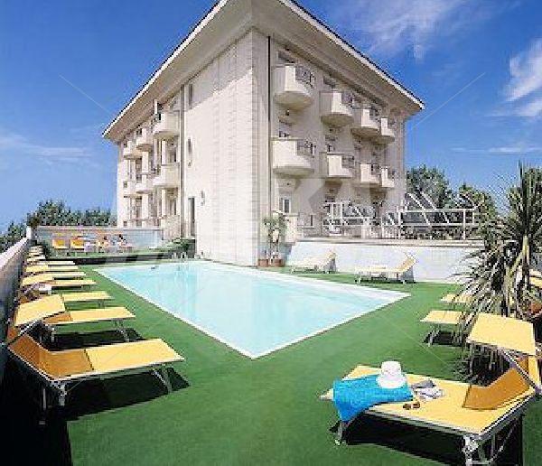 почивка в Gallia Palace