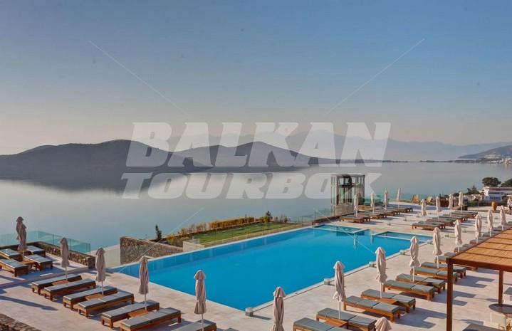 holiday in Royal Marmin Bay Boutique and Art