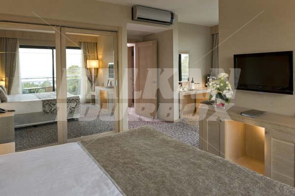 holiday in Amara Luxury Resort