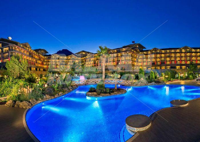 holiday in Amara Luxury Resort