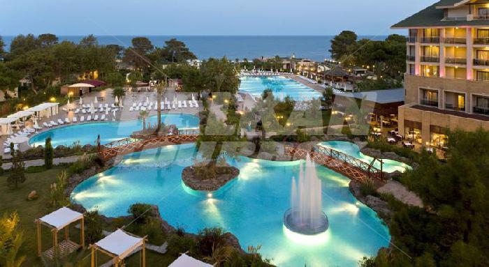 holiday in Amara Luxury Resort