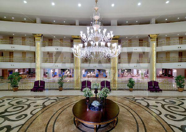 holiday in Amara Luxury Resort