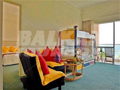 holiday in Holiday Inn Resort Yalong Bay