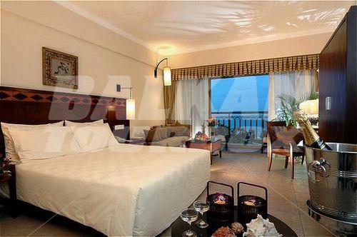 holiday in Holiday Inn Resort Yalong Bay