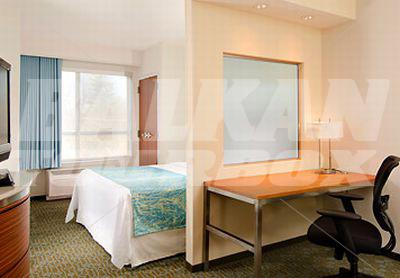 почивка в SpringHill Suites by Marriott St. Louis Airport/Earth City