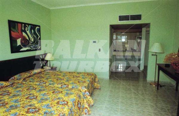 почивка в Gran Caribe Arenas Blancas