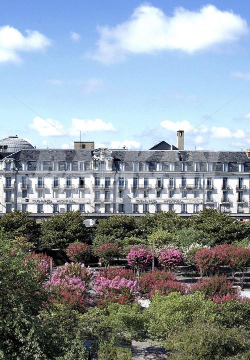 почивка в  Grand De Tours