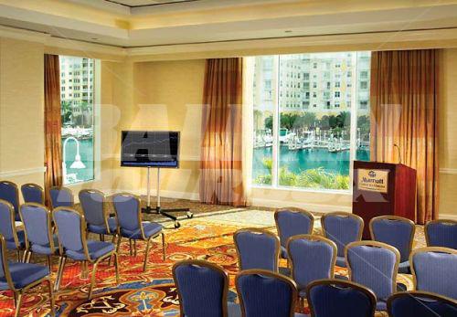 почивка в Tampa Marriott Waterside Marina