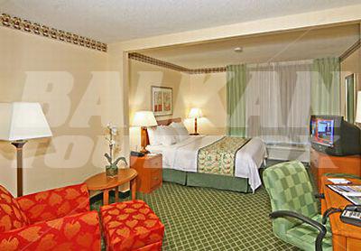 почивка в Fairfield Inn & Suites by Marriott Asheville South/Biltmore Square