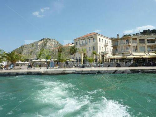 почивка в Grande Bretagne Nafplion