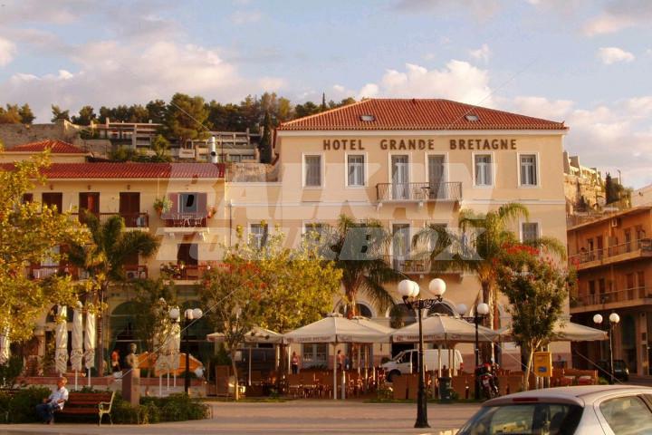почивка в  Grande Bretagne Nafplion