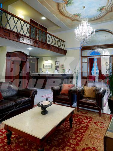 почивка в Grande Bretagne Nafplion