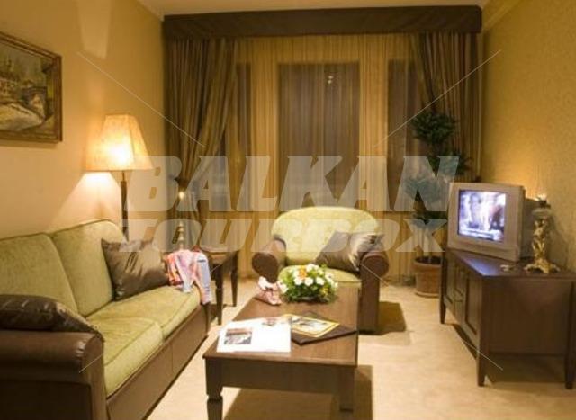 holiday in Grand hotel Jantra