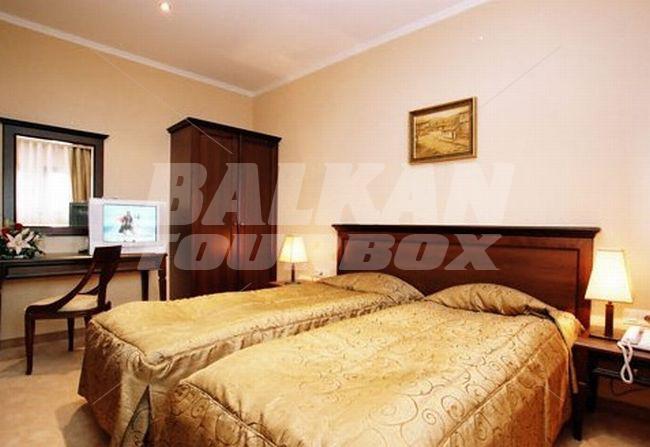 holiday in Grand hotel Jantra