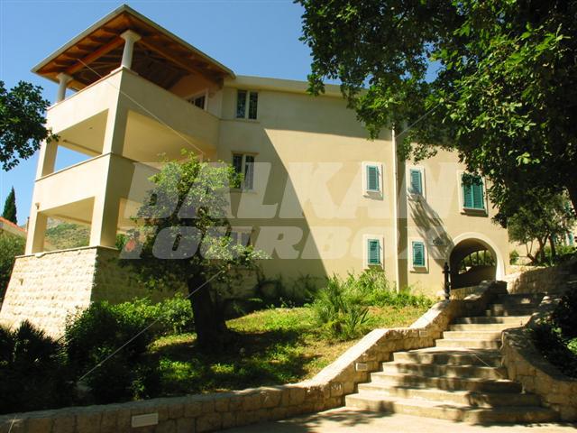 почивка в  Villa Plat
