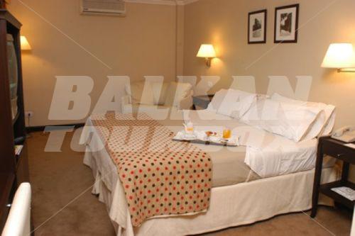 holiday in Kenton Palace