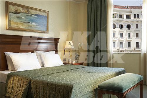 holiday in Electra Palace