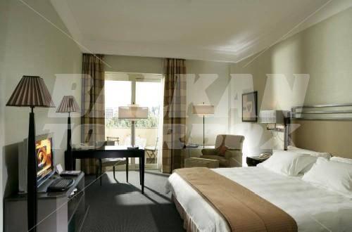 почивка в Crowne Plaza