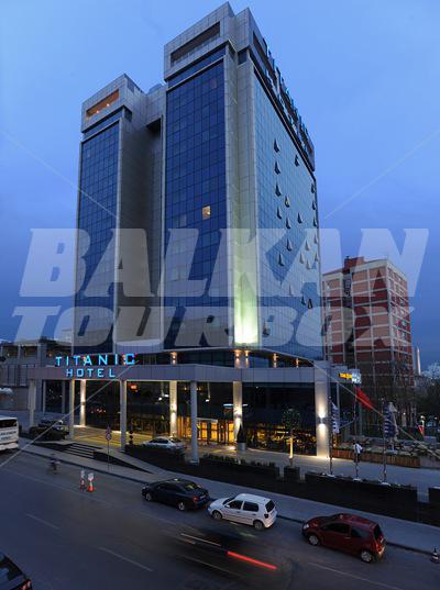 почивка в  Titanic Port