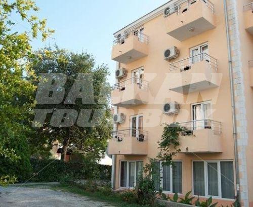 почивка в Sun Hostel Budva