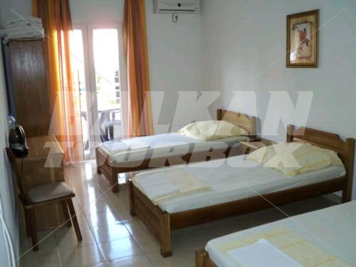 почивка в Sun Hostel Budva