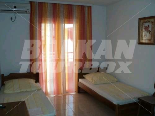 почивка в Sun Hostel Budva