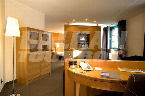 почивка в Atlantic Airport GmbH Bremen
