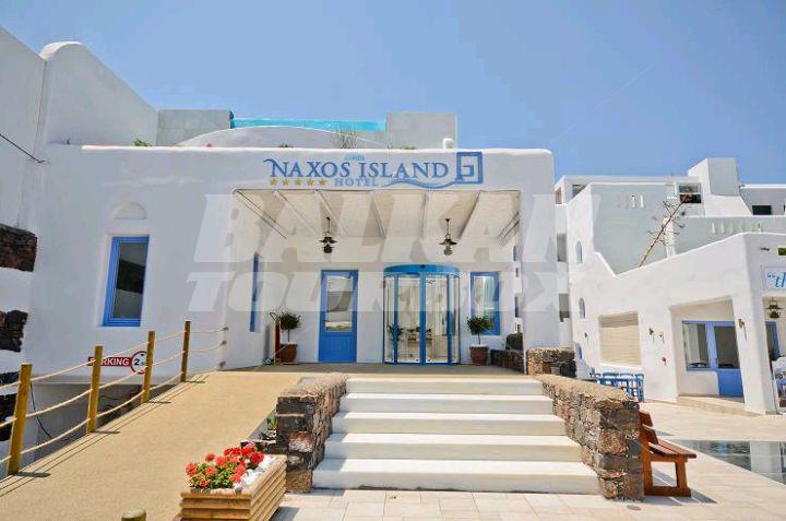 почивка в  Naxos Island