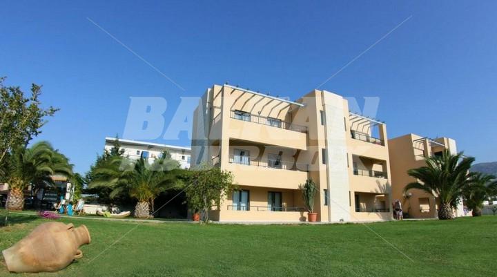 holiday in  Golden Bay Studios