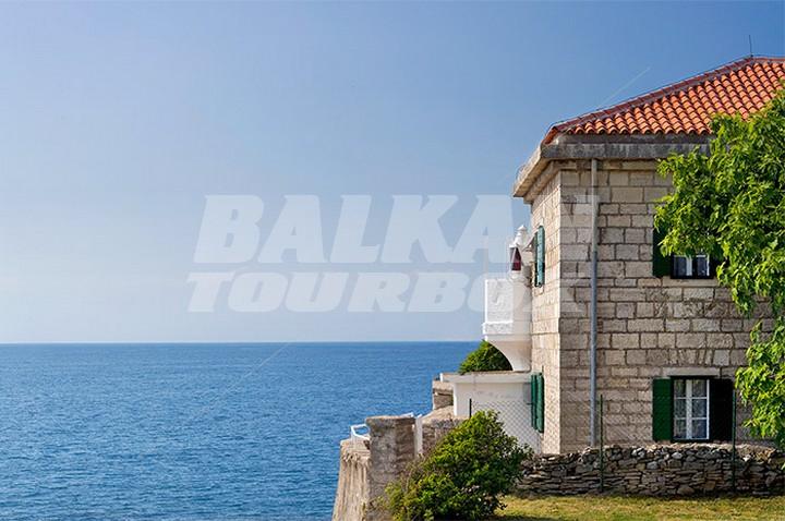 holiday in Lighthouse Villa