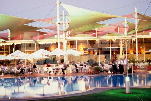 почивка в Sails Inn The Desert