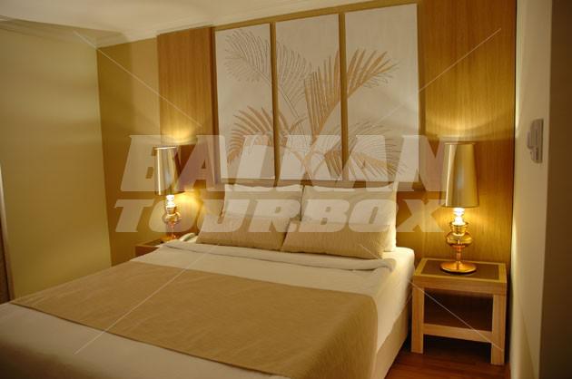 holiday in Akka Alinda