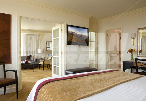 почивка в Santiago Marriott