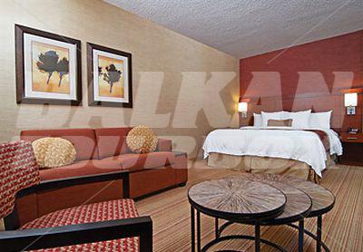 почивка в Courtyard by Marriott Memphis Downtown