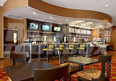 почивка в Courtyard by Marriott Memphis Downtown