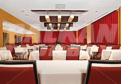 почивка в Courtyard by Marriott Memphis Downtown