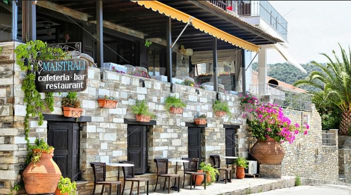 holiday in Maistrali Hotel