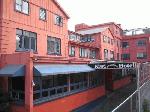 Hotel Kiwi International, 