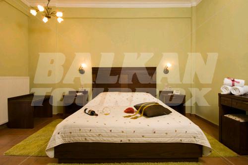 почивка в Dellas Boutique