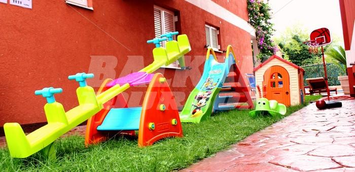 holiday in Bojana Villa