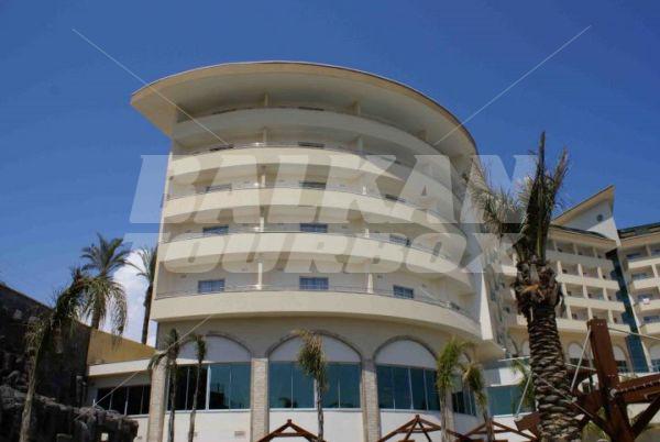 почивка в Saphir Resort and Spa