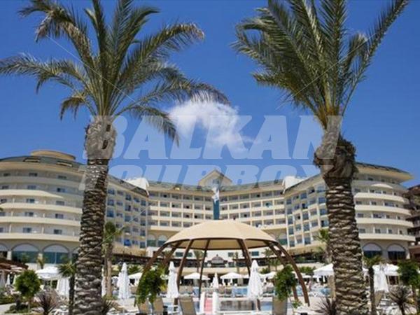 почивка в Saphir Resort and Spa