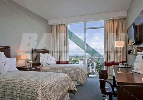 holiday in Four Points by Sheraton Los Angeles