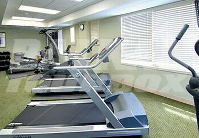 почивка в Courtyard by Marriott Kansas City Country Club Plaza