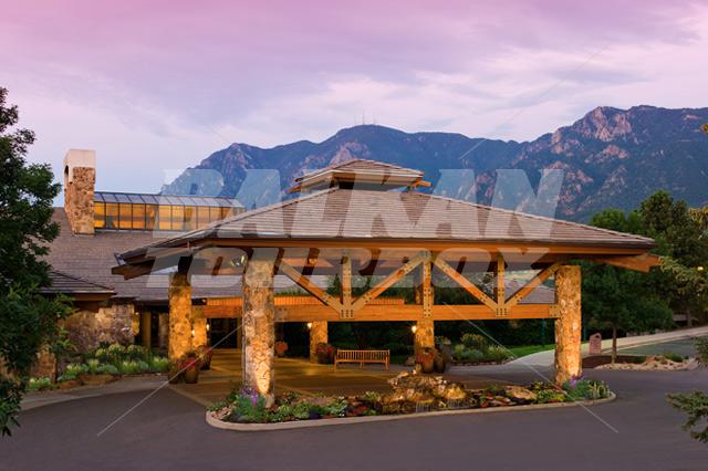 почивка в Cheyenne Mountain Ranch