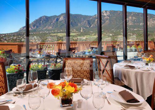 почивка в Cheyenne Mountain Ranch
