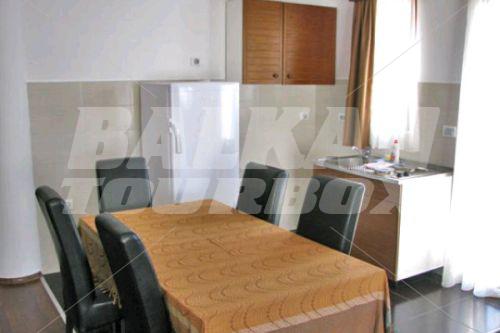 holiday in Butua Apartments