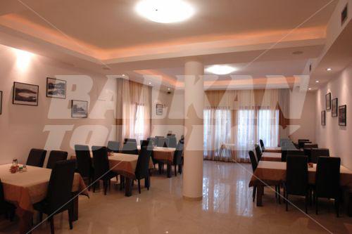 holiday in Butua Apartments